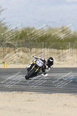 media/Jan-15-2026-Racers Edge (Thu) [[dfebeb70ab]]/2-A Group/Session 5 Turn 2/